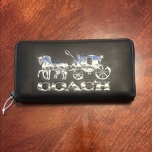 Coach Accordion Wallet w/Horse & Coach